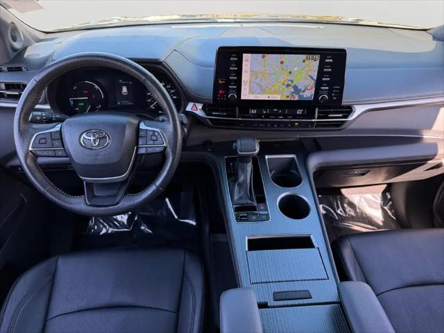 2024 Toyota Sienna Woodland Edition