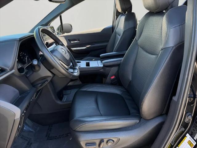 2024 Toyota Sienna Woodland Edition