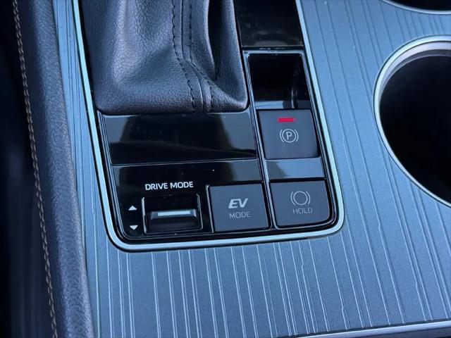 2024 Toyota Sienna Woodland Edition