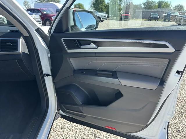 2021 Volkswagen Atlas 3.6L V6 SE w/Technology