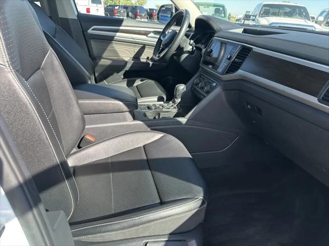 2021 Volkswagen Atlas 3.6L V6 SE w/Technology