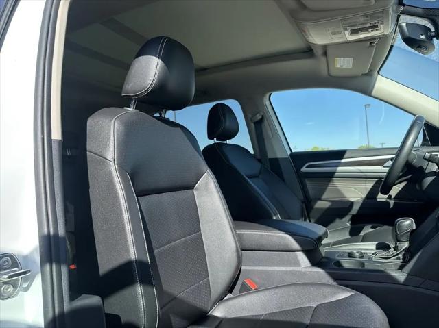 2021 Volkswagen Atlas 3.6L V6 SE w/Technology