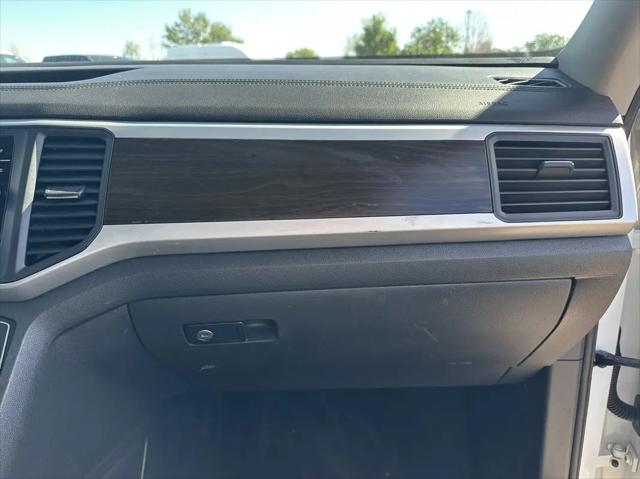 2021 Volkswagen Atlas 3.6L V6 SE w/Technology