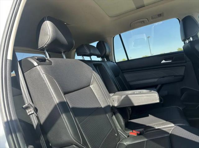 2021 Volkswagen Atlas 3.6L V6 SE w/Technology