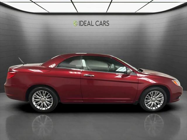 2013 Chrysler 200 Limited