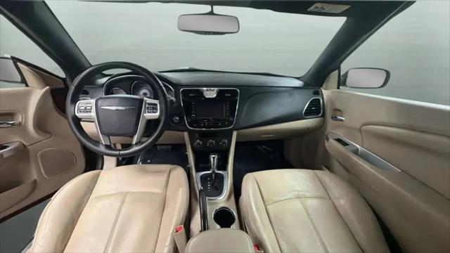 2013 Chrysler 200 Limited