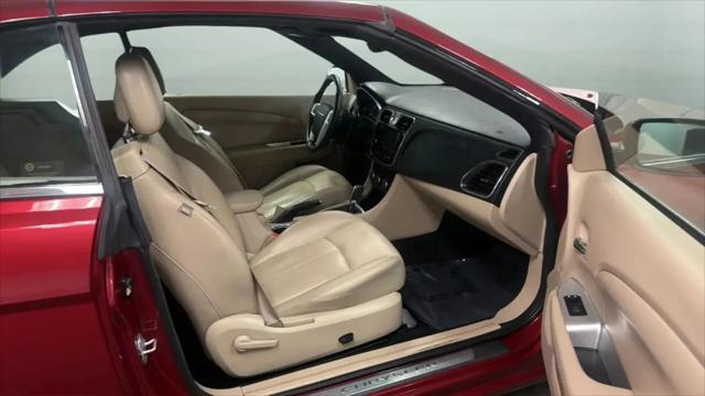 2013 Chrysler 200 Limited