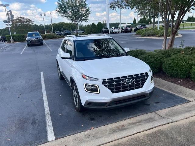2021 Hyundai Venue SEL