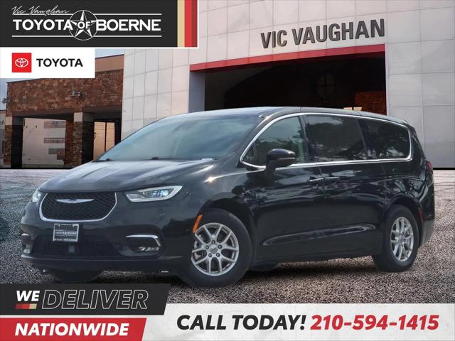 2023 Chrysler Pacifica Touring L for sale in Boerne, TX