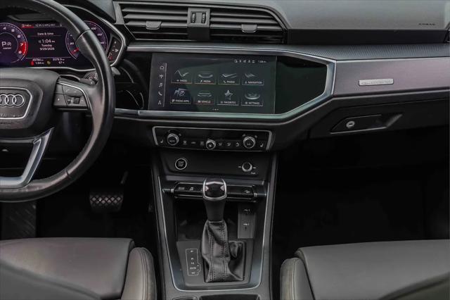 2022 Audi Q3 Premium Plus 45 TFSI S line quattro Tiptronic