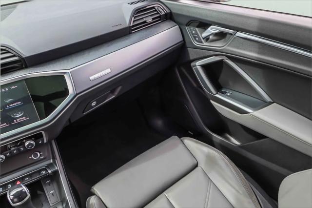 2022 Audi Q3 Premium Plus 45 TFSI S line quattro Tiptronic