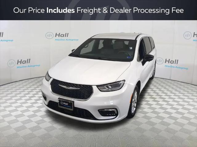 2025 Chrysler Pacifica Select for sale in Virginia Beach, VA