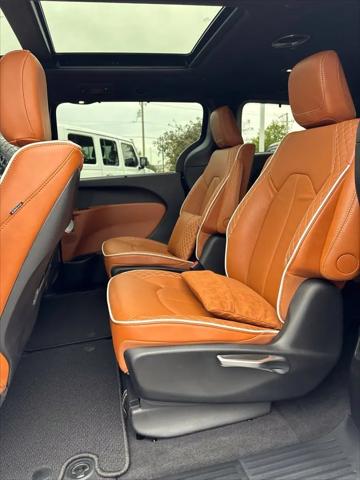 2025 Chrysler Pacifica Pinnacle