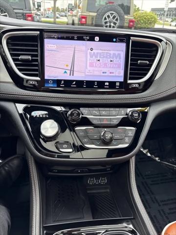 2025 Chrysler Pacifica Pinnacle