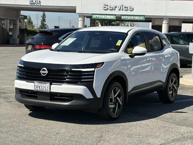 2025 Nissan Kicks SV FWD