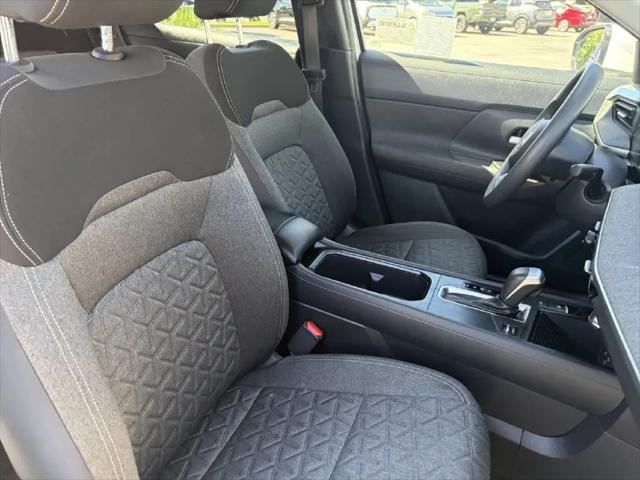 2025 Nissan Kicks SV FWD