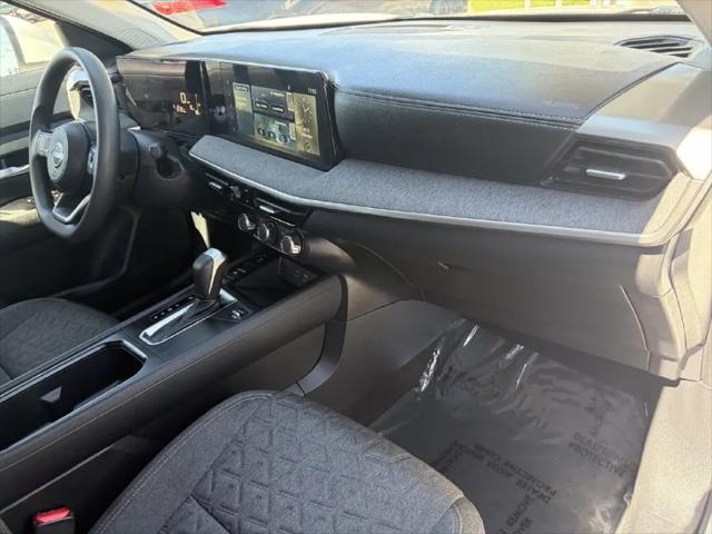 2025 Nissan Kicks SV FWD