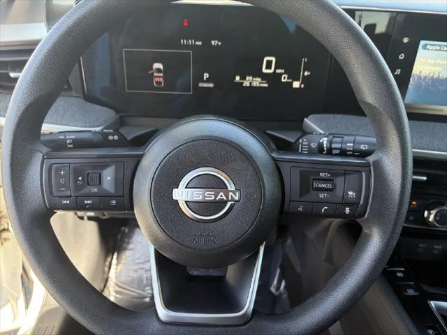2025 Nissan Kicks SV FWD