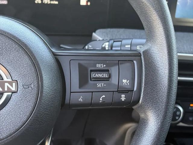2025 Nissan Kicks SV FWD