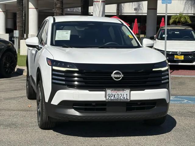 2025 Nissan Kicks SV FWD