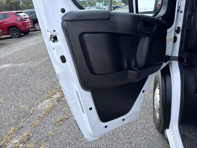 2025 Ram ProMaster 2500 Cargo Van Tradesman High Roof 159 WB w/Pass Seat