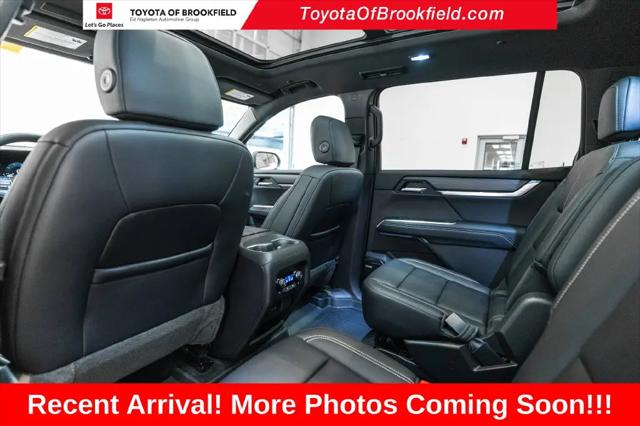 2026 GMC Acadia Elevation AWD