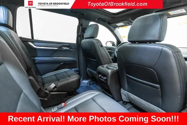 2026 GMC Acadia Elevation AWD