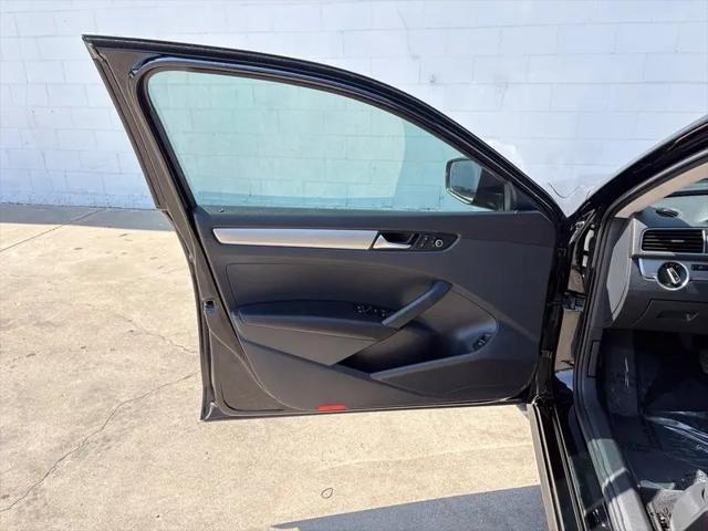 2013 Volkswagen Passat 2.5L S