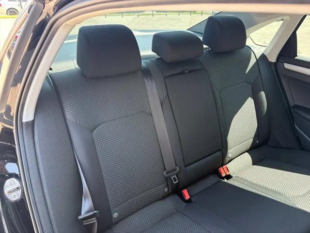 2013 Volkswagen Passat 2.5L S