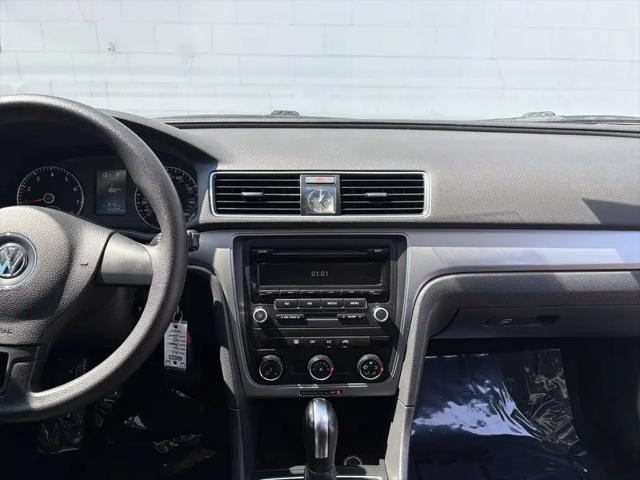 2013 Volkswagen Passat 2.5L S