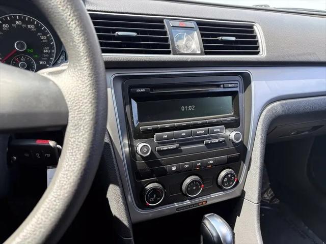 2013 Volkswagen Passat 2.5L S