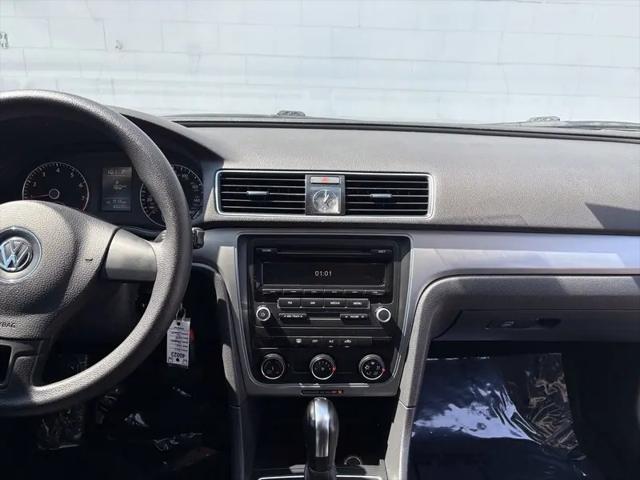 2013 Volkswagen Passat 2.5L S