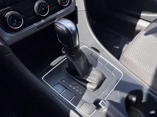 2013 Volkswagen Passat 2.5L S