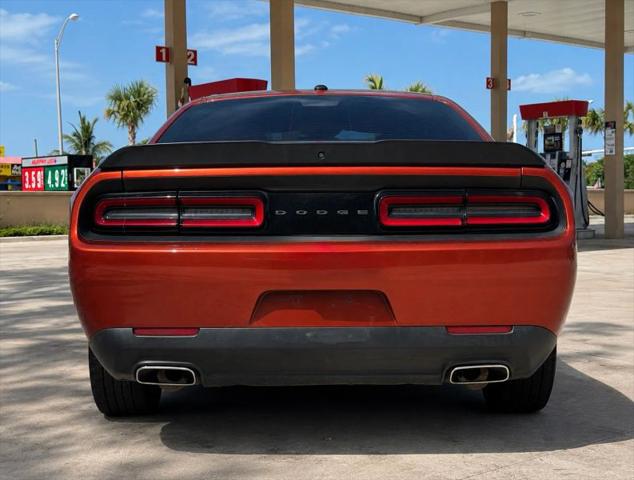2021 Dodge Challenger SXT