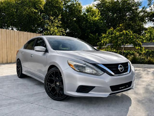 2017 Nissan Altima 2.5 SV for sale in Miami, FL
