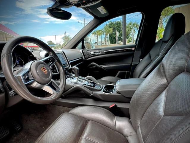 2017 Porsche Cayena Platinum Edition