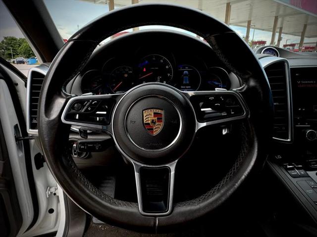 2017 Porsche Cayena Platinum Edition