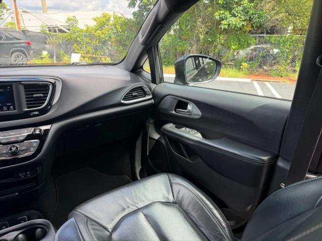 2019 Chrysler Pacifica Touring L
