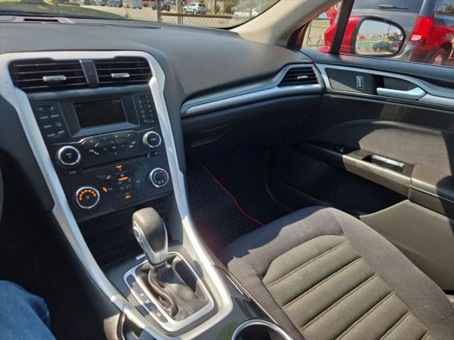 2015 Ford Fusion SE