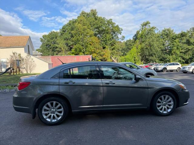 2012 Chrysler 200 Touring