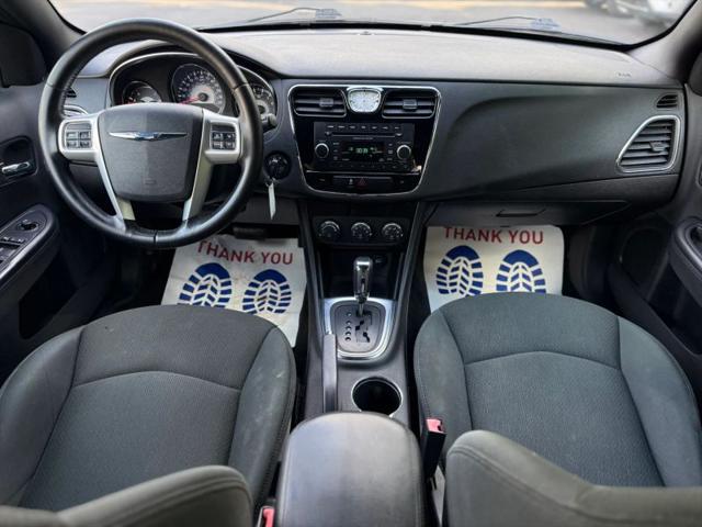2012 Chrysler 200 Touring