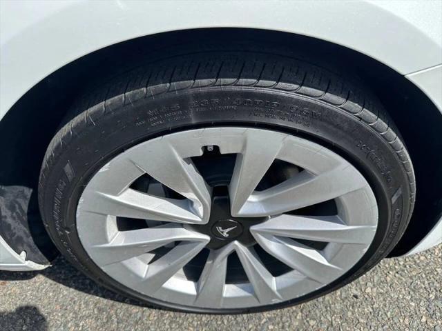 2021 Tesla Model 3 Standard Range Plus Rear-Wheel Drive