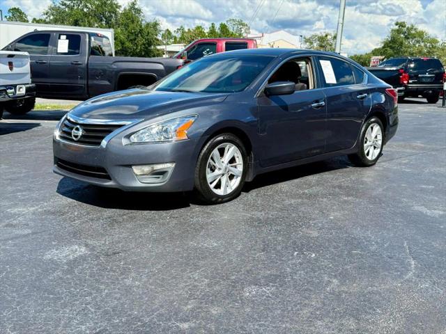 2013 Nissan Altima 2.5 SV for sale in Groveland, FL