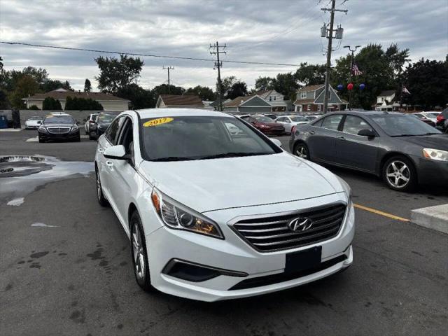 2017 Hyundai Sonata SE for sale in Lincoln Park, MI