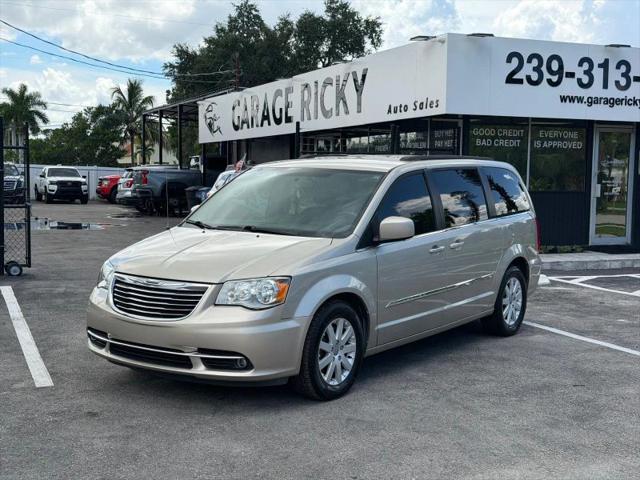 2016 Chrysler Town & Country Touring for sale in Fort Myers, FL