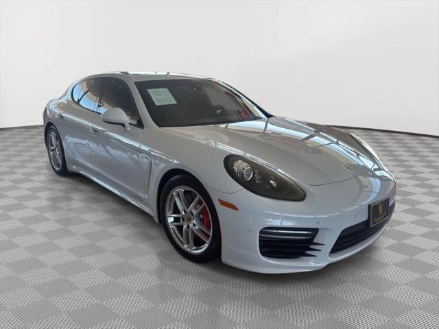 2016 Porsche Panamera GTS