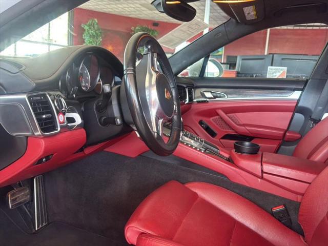 2016 Porsche Panamera GTS