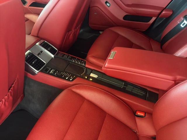 2016 Porsche Panamera GTS