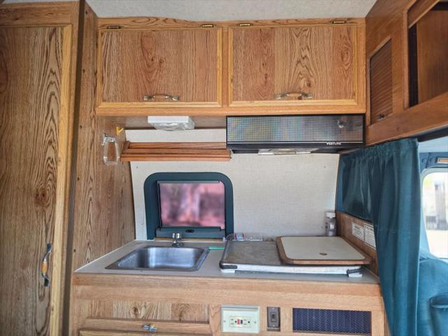 1992 Dodge Ram 50 Base