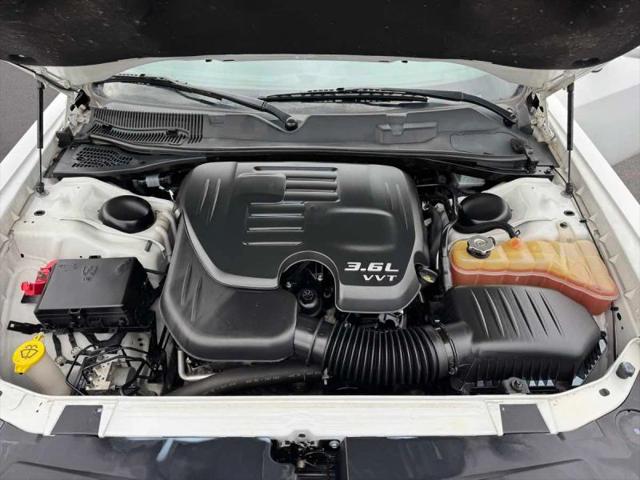 2018 Dodge Challenger SXT Plus